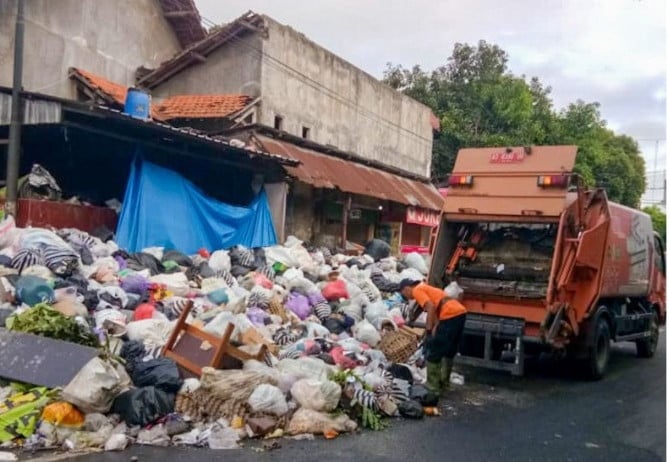 Walhi Jogja Mengkritisi Kebijakan Pengangkutan Sampah Pemkab&nbsp;Sleman