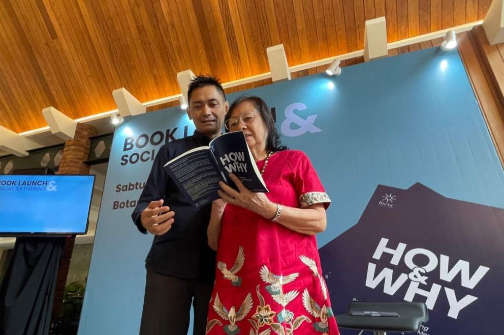 Buku How and Why Outsourcing Ulas Pengalihan Jasa Tenaga Kerja Hingga Solusinya