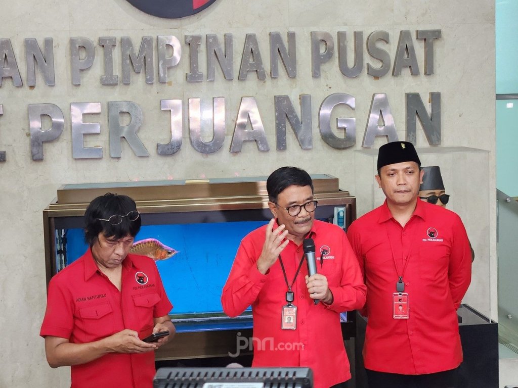 Pihak yang Tak Mau Menurut, PDIP Persilakan Maju Lewat Jalur Independen, Singgung Siapa?
