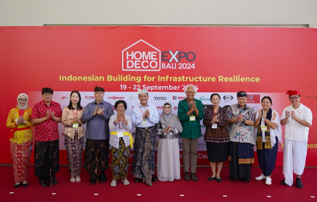 Anak Wapres Ma’ruf Amin Ikut Pameran Bahan Bangunan Terbesar di Indonesia&nbsp;Timur